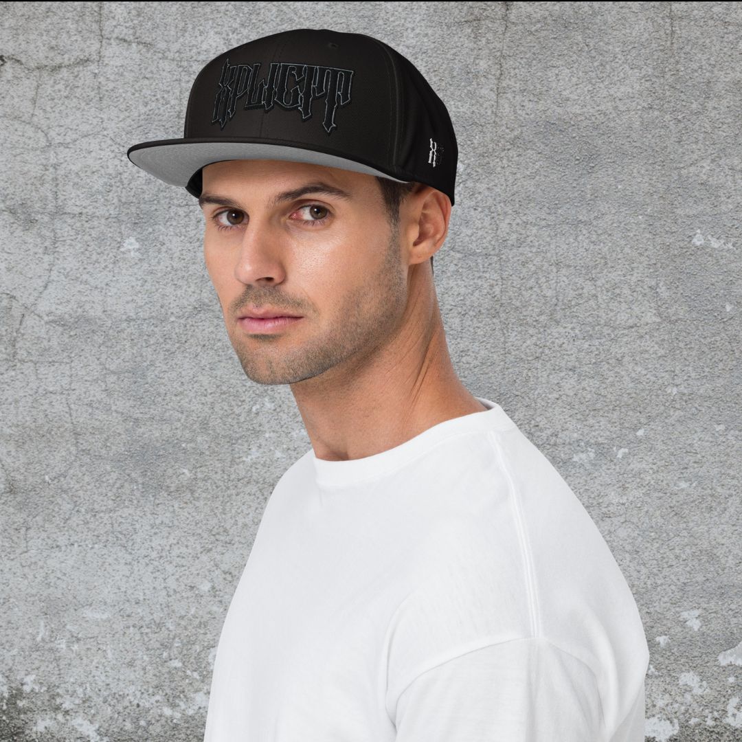 XS01 LOGO Snapback Hat