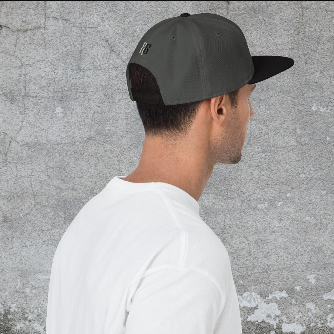 XS01 LOGO Snapback Hat