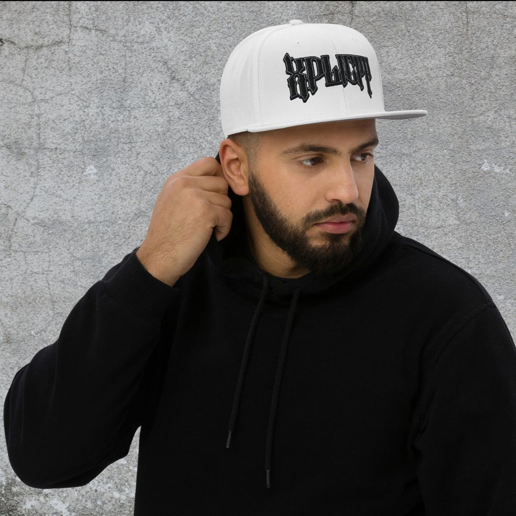 XS01 LOGO Snapback Hat